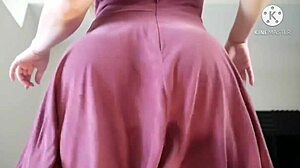 Ashley Alban flexing and clapping that shaved ass.