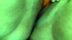 Anal sex with a BBW and insertion of a carrot for extra pleasure