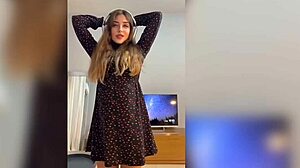 I fuck her while she listens to music