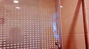 latina amateur enters a nice hotel in lince for sex.