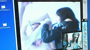 Ferkelz online presents the sex duel with brunettes and blondes.