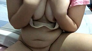 nice ass filipina girlfriend fucking hot, isn't she?