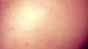 Little White Girl Showed Off And Fell On The Net