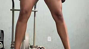 Brave look at what she dared in the gym