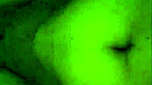 El tio hace de las suyas cuando estoy sola