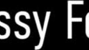 i’m obsessed with charlee chase devouring raina fox’s juicy young pussy