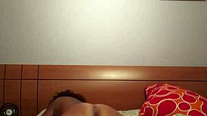 spanish girl masturbates intensely