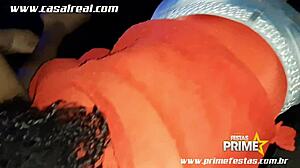 Gangbang Com Gata Mística E Promoter Paty Levada Chupa Ela No Meio Dos Tarados