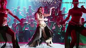 Tamanna's beautiful breasts and Zara's sexy saree swing in this video
