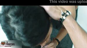 Follo El Coño De Mi Hermanastra Mientras Hace Ejercicio