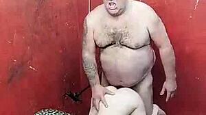 Novinha Gosta Que O Veio Pega Ela De Quatro Só Assim Ela Consegue Gozar