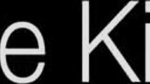 hottie enjoys solo play time