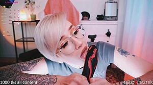 Join my webcam show fingering pussy live