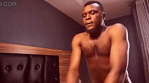 Sugar mummy of Lagos enjoys hot morning sex