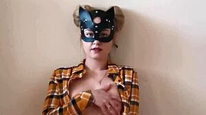 I watch young big ass slut masturbate and squirt