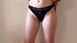 I watch young big ass slut masturbate and squirt