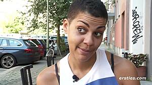 i'm daisy, loving my intimate moments