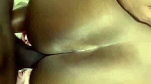 Casal que curte a festa do carícias fazendo muita putaria e gozadas.