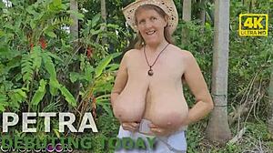 amateur mom with saggy natural tits