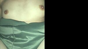 filming japanese amateurs outdoors with my phone