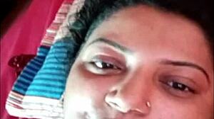 Sex with an Arab woman in Pakistani WhatsApp call