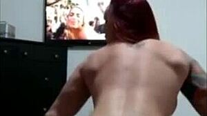 hot girl shaking brazilian ass - twerk