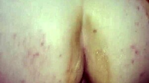 parte 2: amigo llena de leche en doggy y squirt