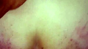 parte 2: amigo llena de leche en doggy y squirt