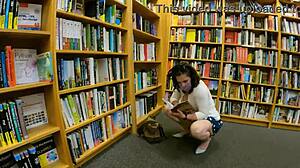 Best Public Flashing by 43yo Wife!