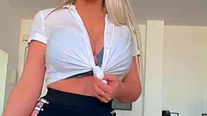 Dirty talking blonde gets her boyfriend’s big dick hard