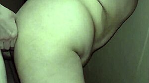 Sexy amateur teen loves to pose and get fucked