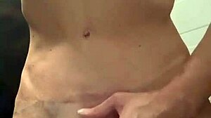 Beautiful amateur workout video with a hot Latina