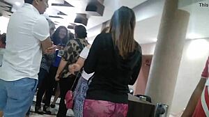 Me encontré a esta putita irresistible nalgona. ¿No quieres probarla?