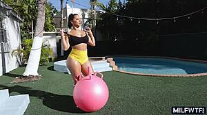 huge butt latina milf blows outdoor cock