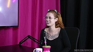 Ruiva Gostosa Gets Pussy Licked, Wet in Swingers Compilation