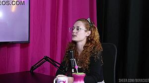 Ruiva Gostosa Gets Pussy Licked, Wet in Swingers Compilation