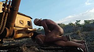 Worker abandons machine to fuck hot babe!