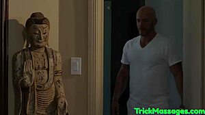 curvy babe tugging masseur's dick on her knees! hidden cam catch!