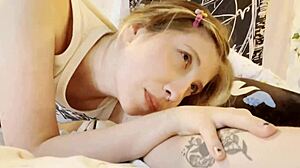 Cute American Girl Takes Anal for Burger