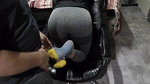 lois griffin and peter in family cartoon scene