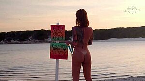 A Ruivinha Got So Horny In The Lagoon For Fetish Orgasm