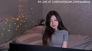 Online webcam fun with cosplay and hentai