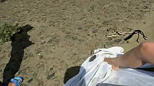 Lucky voyeur feels excitement