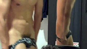 casting de ropa interior se convierte en casting porno anal gay