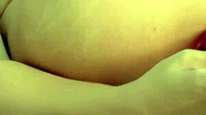 novinha safada esguicha e implora para que ele goze na sua buceta molhada roseredvip