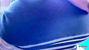 Big booty girl begs for cum in her pussy 😍