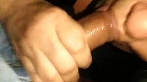 let's see some hot oral action on xvideo