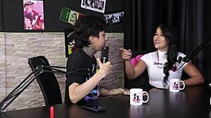 I hate casual sex but love showing off my body