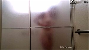 Redhead Ellie Rowyn’s shower time is a sensual experience