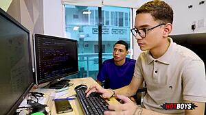 pirocudo fodendo o safado com emocao intensa